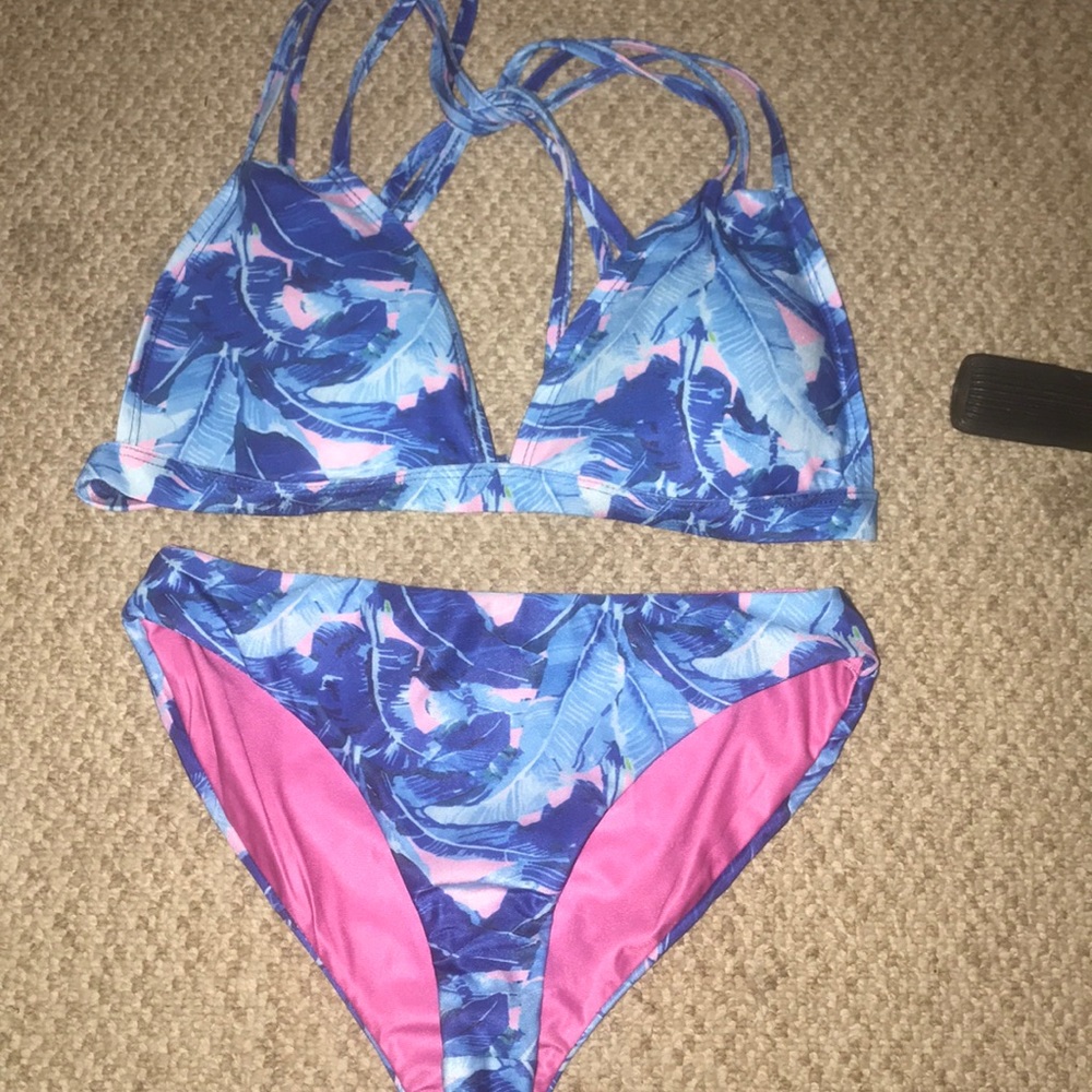 Bathing suit